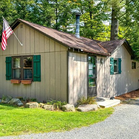 Lake Pleasant Cabin On 3 Acres With Kayaks And Beach! エクステリア 写真