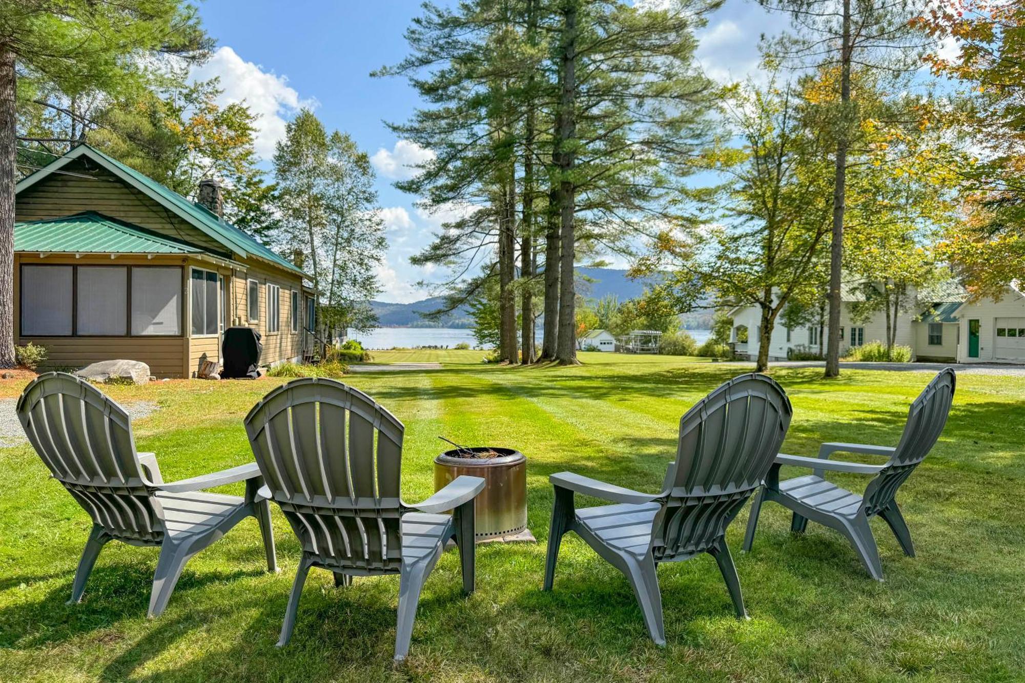 Lake Pleasant Cabin On 3 Acres With Kayaks And Beach! エクステリア 写真