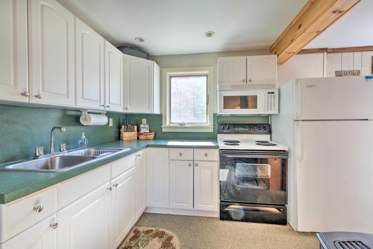 Lake Pleasant Cabin On 3 Acres With Kayaks And Beach! エクステリア 写真