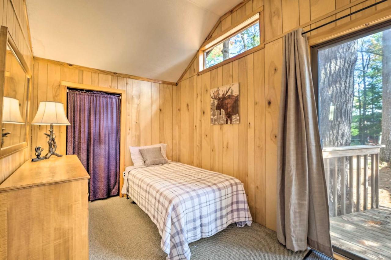 Lake Pleasant Cabin On 3 Acres With Kayaks And Beach! エクステリア 写真